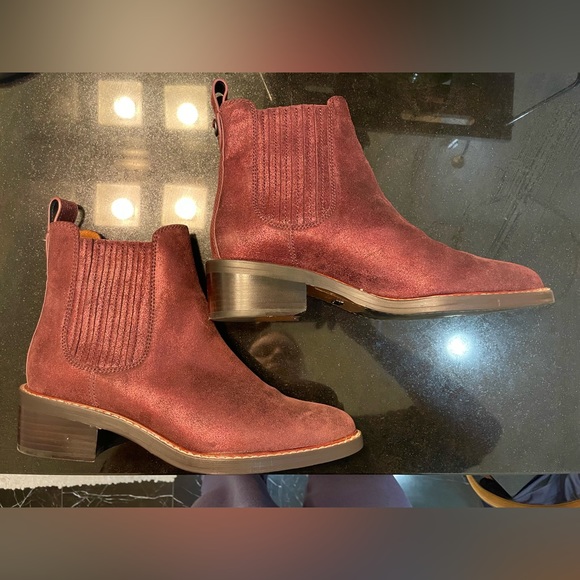 Coach Bowery Chelsea Boot Red Metallic Size 7 - Picture 5 of 6